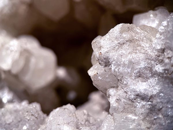 معادن سنگ‌های ساختمانی در استان آذربایجان شرقی و اصفهان